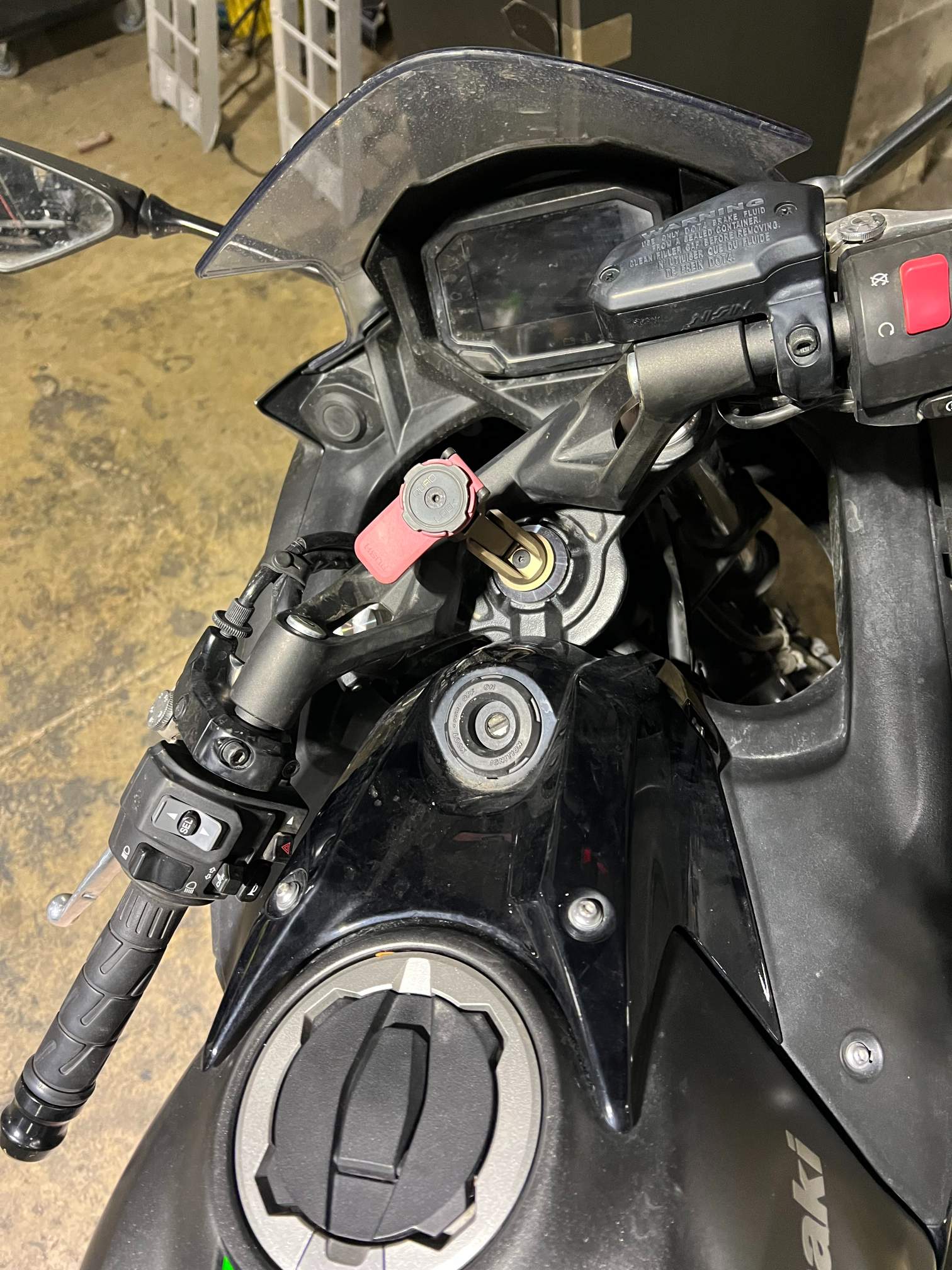 2023 Kawasaki Ninja 650 - Image 7