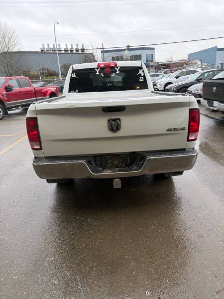 2017 Dodge RAM 1500 Tradesman 4WD - Image 5