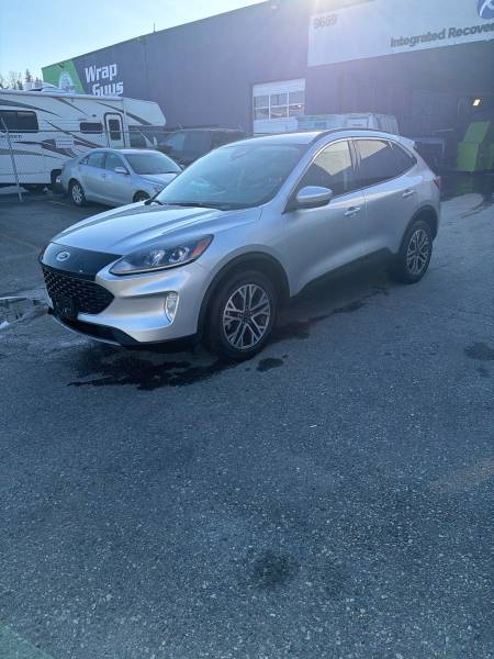 2020 Ford Escape SEL AWD - Image 4