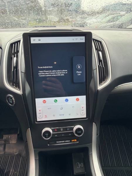 2022 Ford Edge SEL AWD - Image 14