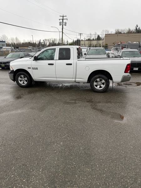 2017 Dodge RAM 1500 Tradesman 4WD - Image 3
