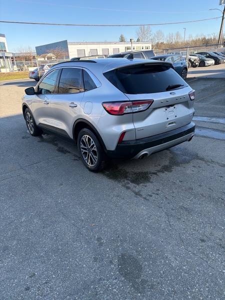 2020 Ford Escape SEL AWD - Image 6