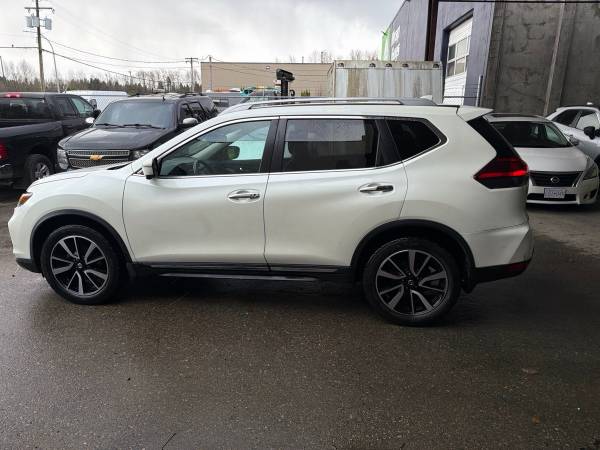 2017 Nissan Rogue SL AWD - Image 3