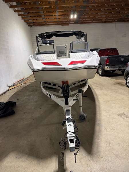 2013 TIGE RZ4 - Image 3