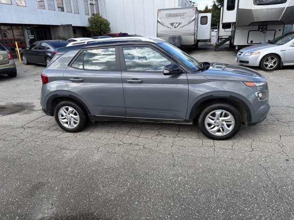 2021 Hyundai Venue SEL Sport Utility 4D - Image 6