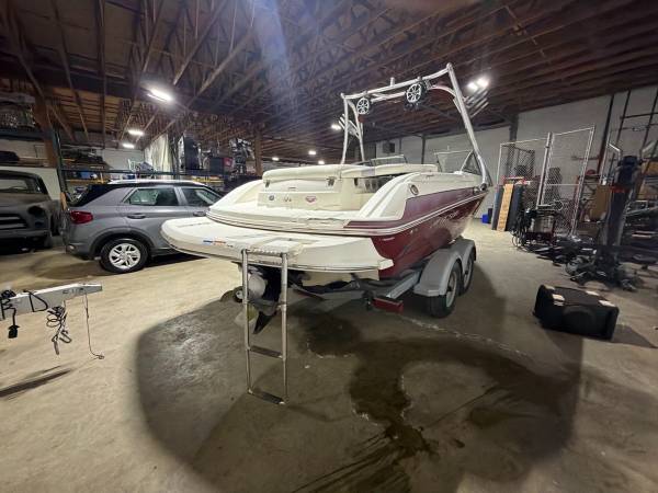 2013 Larson LX 225S - Image 6