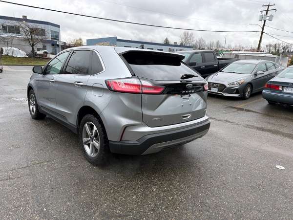 2022 Ford Edge SEL AWD - Image 8