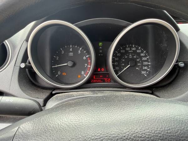 2013 Mazda 5 2.5L L4 DOHC 16V - Image 8