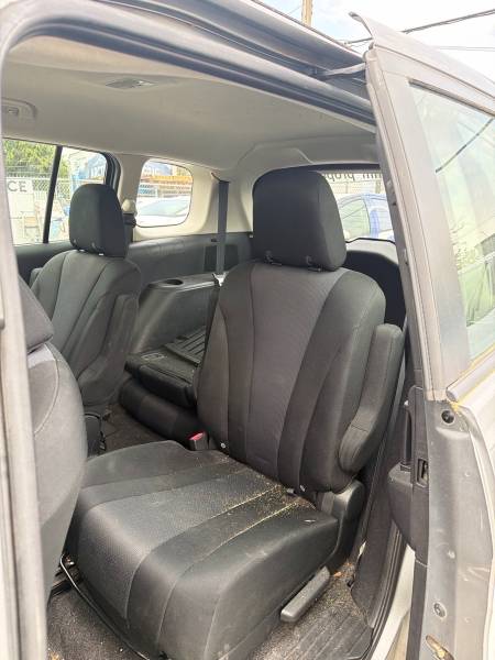 2013 Mazda 5 2.5L L4 DOHC 16V - Image 12