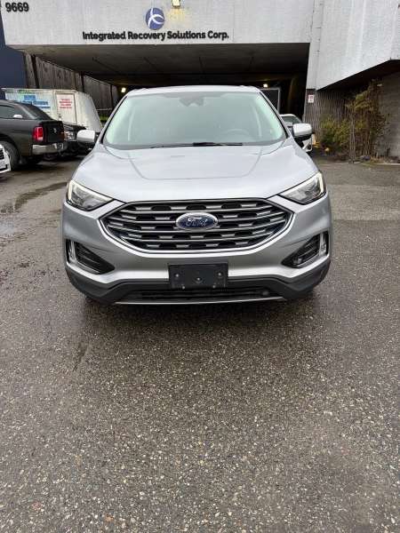 2022 Ford Edge SEL AWD - Image 3
