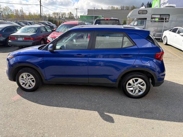 2021 Hyundai Venue Sport SEL 4D - Image 3