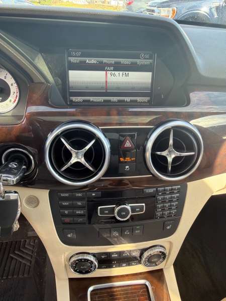 2013 Mercedes GLK 350 4MATIC - Image 16
