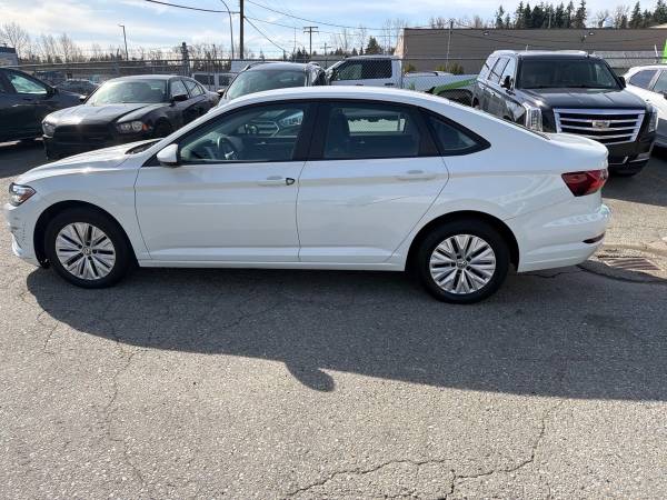 2019 Volkswagen Jetta Comfortline 4D Sedan 1.4 TSI - Image 3