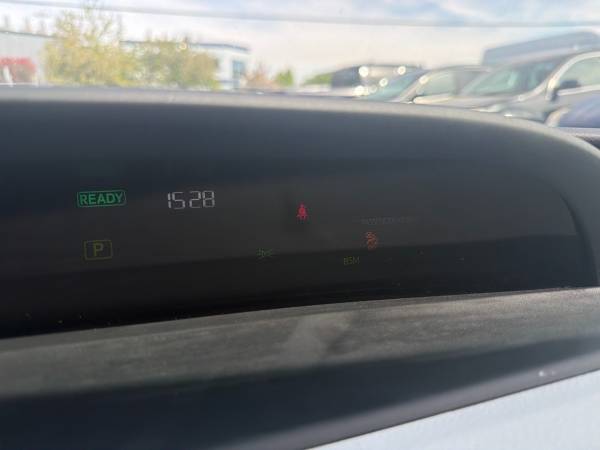 2022 Toyota Prius Prime LE Hybrid - Image 11
