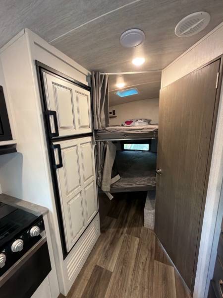 2021 Keystone RV Cougar 25BHSWE - Image 9
