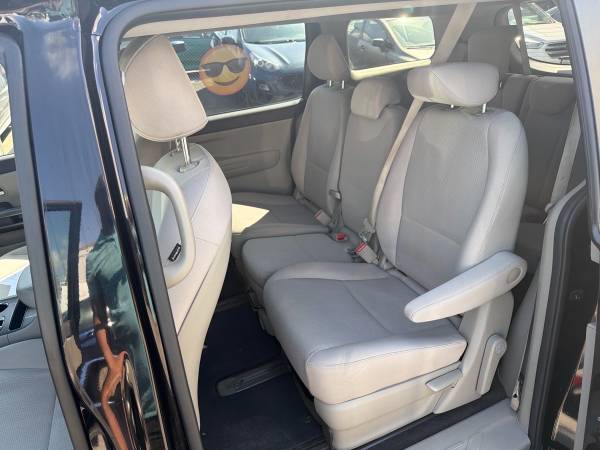2019 Kia Sedona LX - Image 13