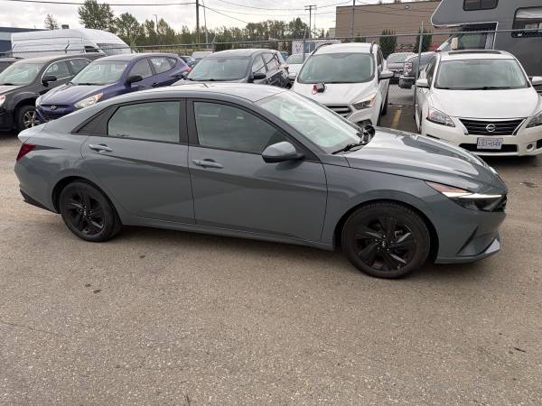 2021 Hyundai Elantra SEL - Image 7