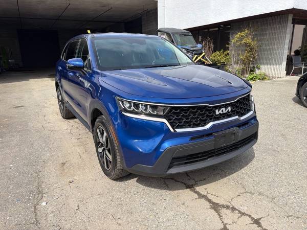 2023 Kia Sorento LX AWD - Image 6