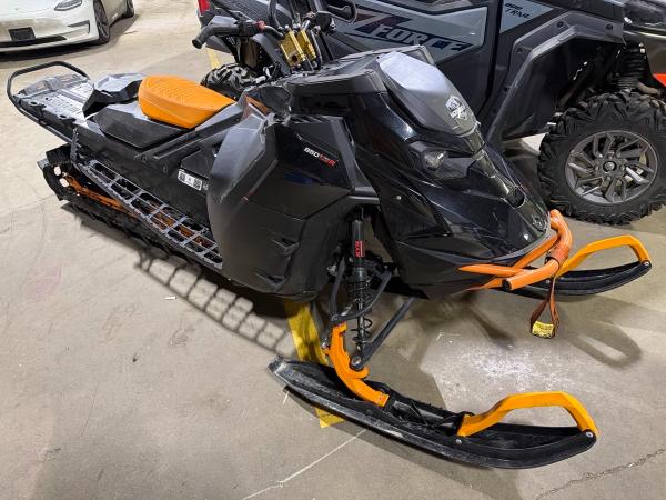 2024 Ski-Doo Snowmobile 850 - Image 3