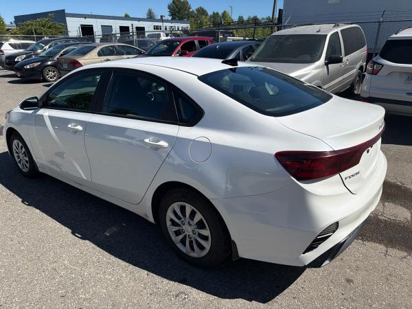 2023 Kia Forte FE - Image 4