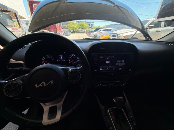 2022 Kia Soul EX - Image 12