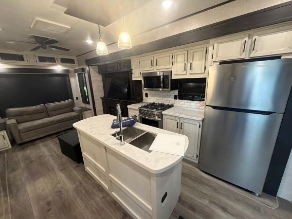 2023 Jayco Jay Flight Bungalow 40 RLTS - Image 11