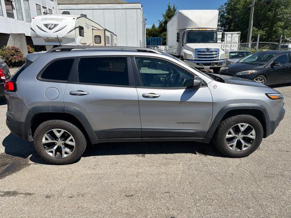 2016 Jeep Cherokee Trailhawk - Image 7