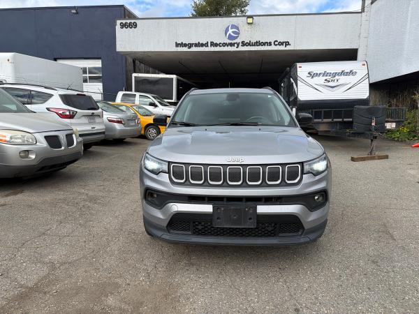 2022 Jeep Compass Latitude - Image 9