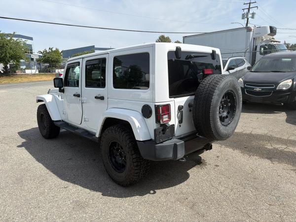 2018 Jeep Wrangler Unlimited Sahara - Image 4