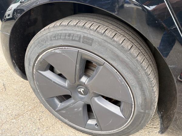 2022 Tesla Model 3 - Image 25