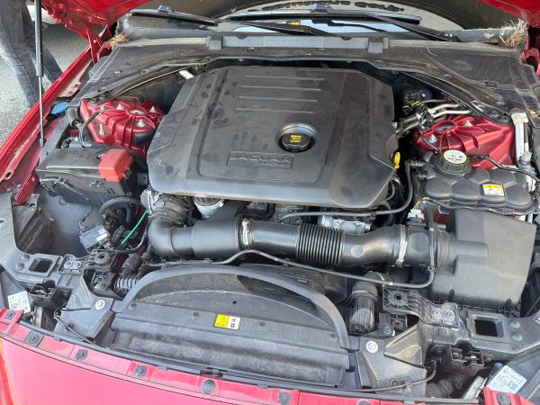 2018 Jaguar XE Prestige - Image 27