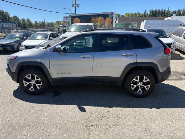 2016 Jeep Cherokee Trailhawk - Image 3