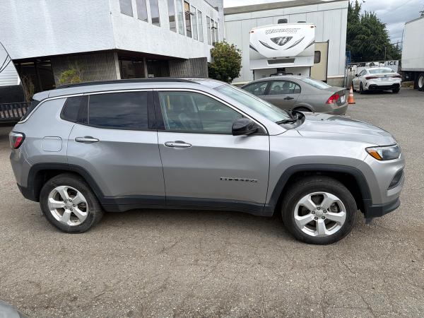 2022 Jeep Compass Latitude - Image 7