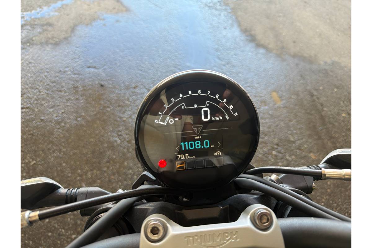 2023 Triumph Trident - Image 11