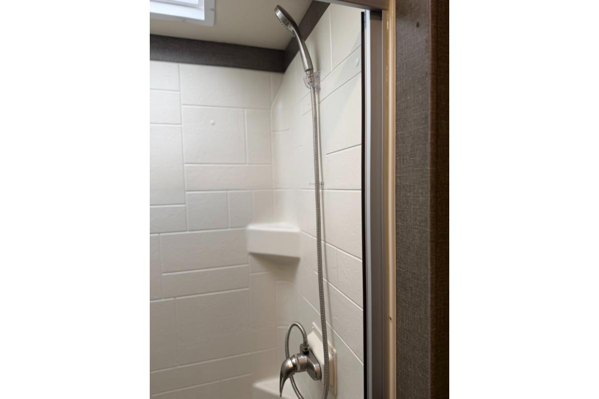 2020 Thor Palazzo 33.5 - Image 17
