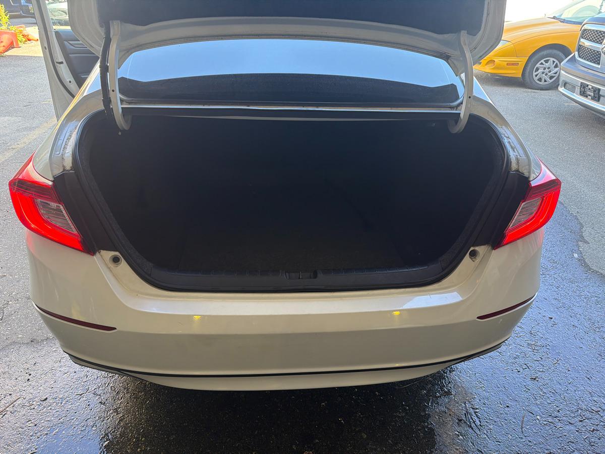 2018 Honda Accord LX - Image 24