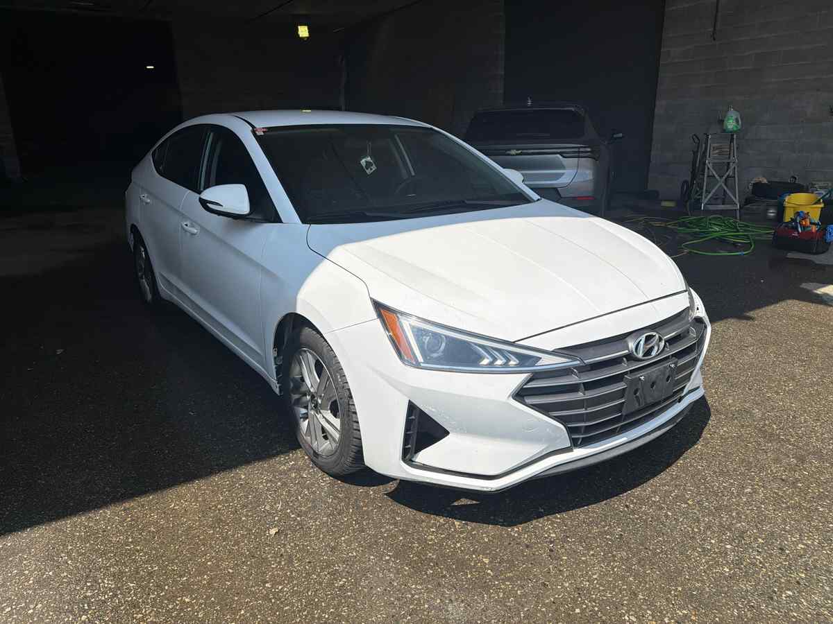 2020 Hyundai Elantra Limited - Image 8