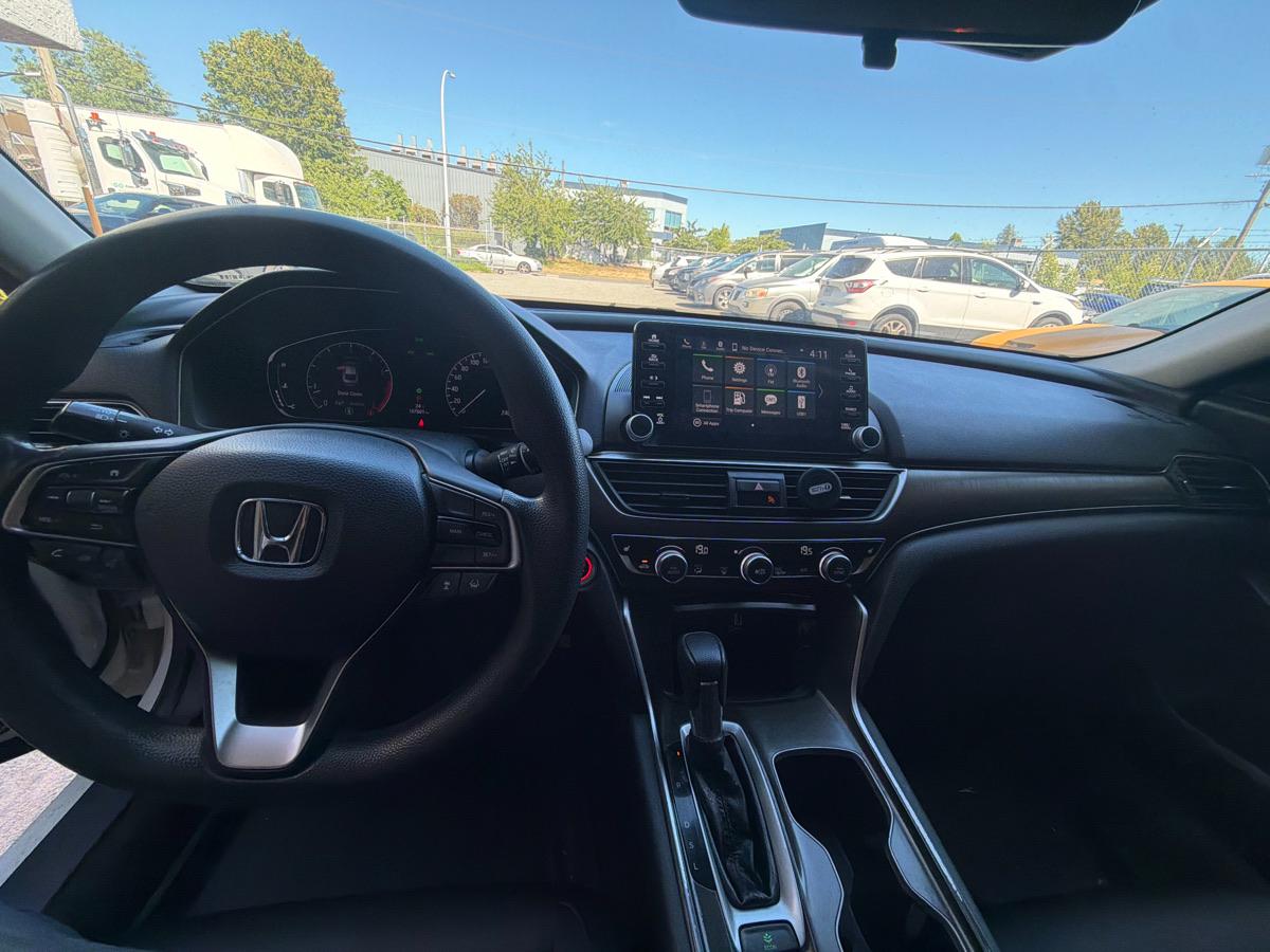 2018 Honda Accord LX - Image 12