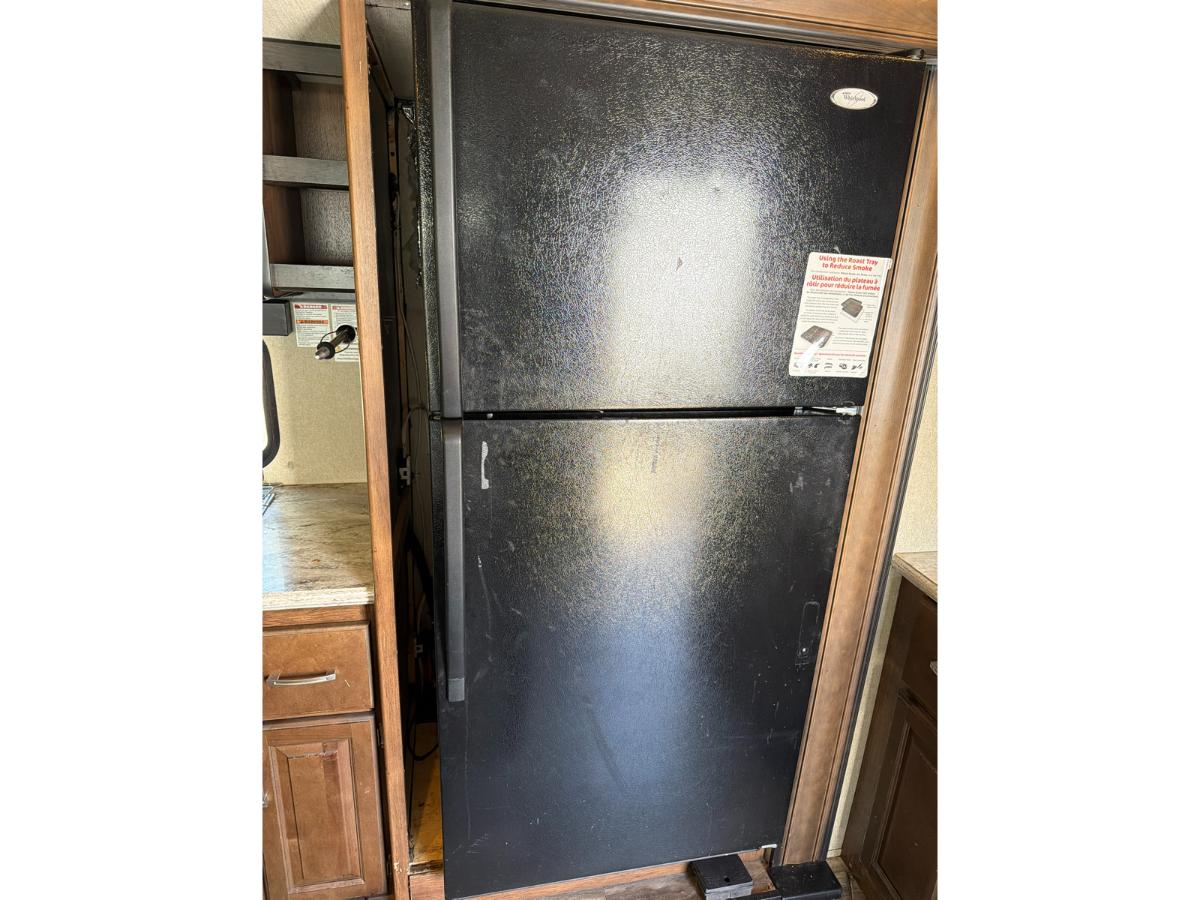 2019 Grand Design Reflection 303RLS - Image 18