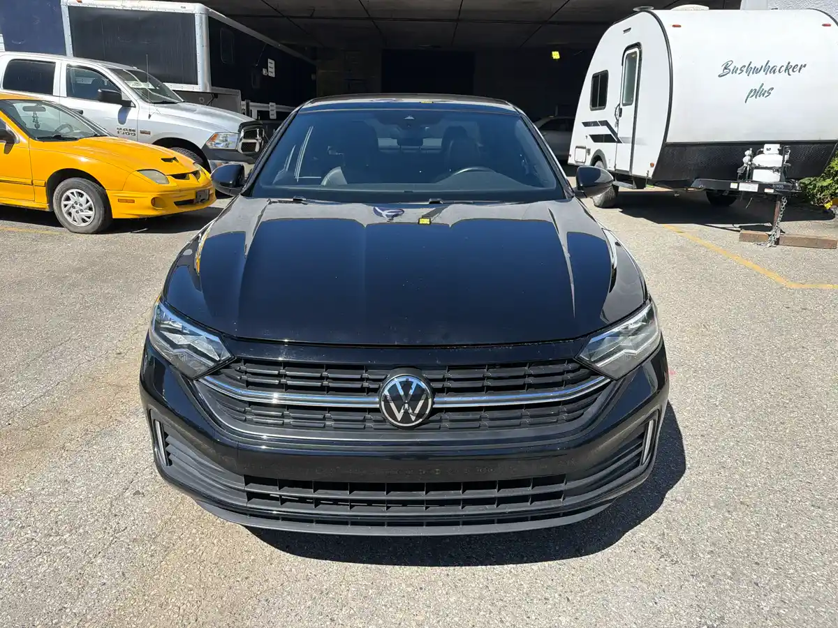2023 Volkswagen Jetta Comfortline Sport - Image 9