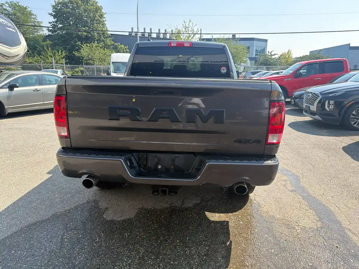 2019 Dodge RAM 1500 Classic Express - Image 4