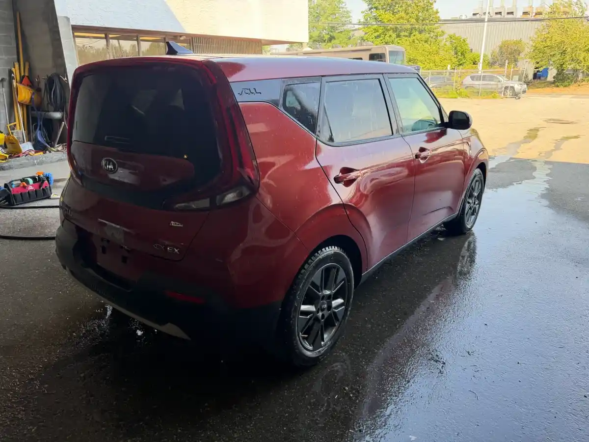 2021 Kia Soul EX - Image 6