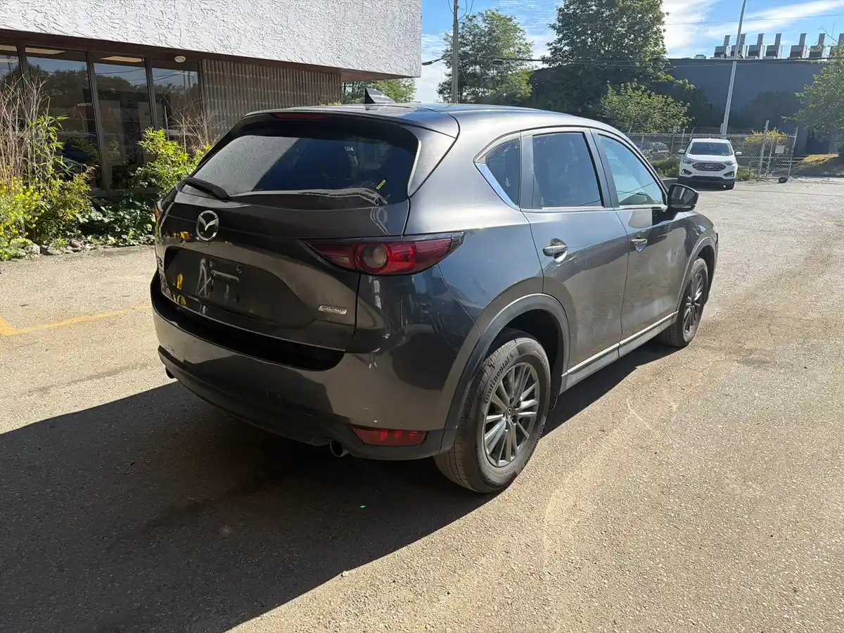 2018 Mazda CX-5 Touring - Image 6
