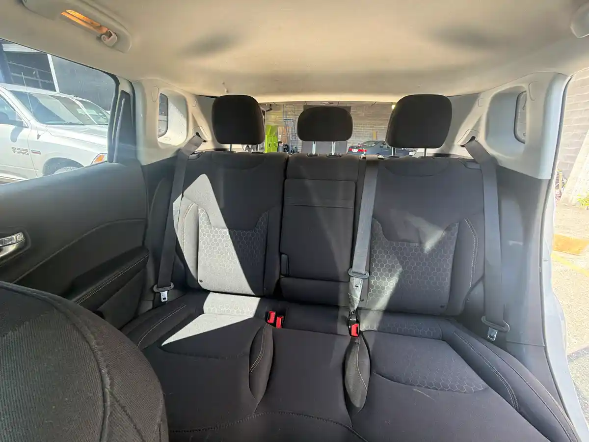 2019 Jeep Compass Sport - Image 16