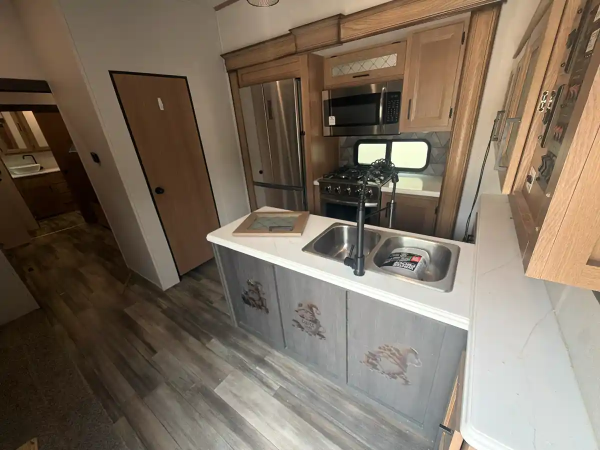 2022 Forest River Sanibel 3802 - Image 13