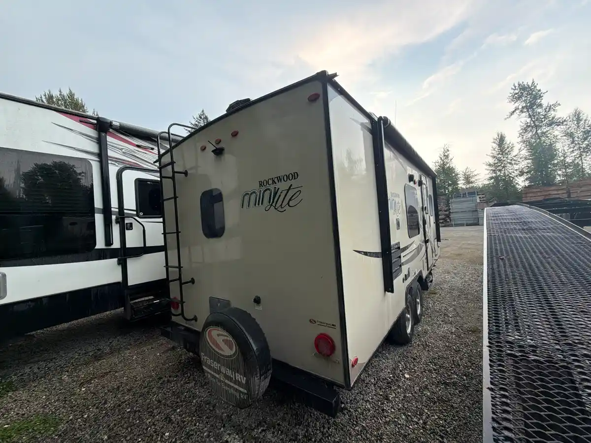 2019 Forest River Rockwood Mini Lite 2306 - Image 4