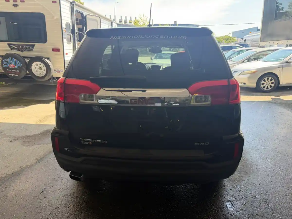 2017 GMC Terrain  SLE AWD - Image 5