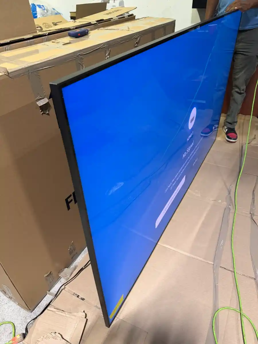 2020 Samsung 85” Qled 4K Smart TV - Image 3