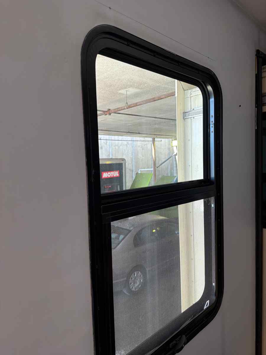 2018 Grand Design Solitude ST375RES - Image 45
