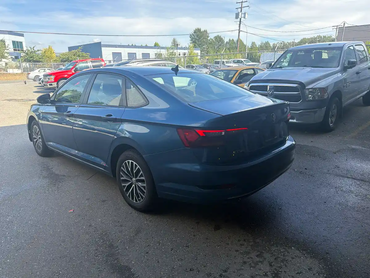 2019 Volkswagen Jetta SEL - Image 4